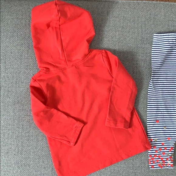 Carter's two piece hoodie and matching pants - Picture 8 of 8